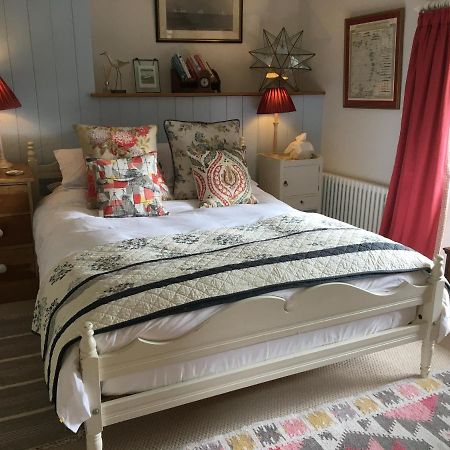 Stroud House Bed & Breakfast เฟรชวอเตอร์ ภายนอก รูปภาพ